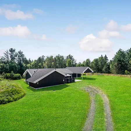 5 Bedroom Beautiful In
