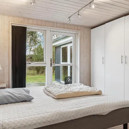 Сasa de vacaciones Beach Front Home In Jerup With Sauna Jerup