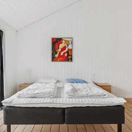 Beach Front Home In Jerup With Sauna Сasa de vacaciones