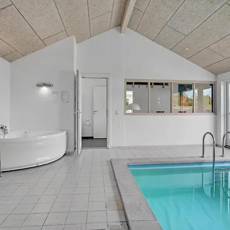 Ferienhaus Front In With Sauna