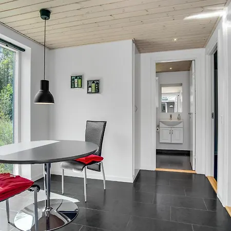 Beach Front Home In Jerup With Sauna Сasa de vacaciones