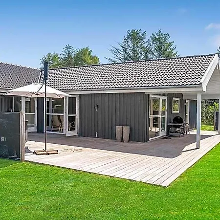 Front In With Sauna Ferienhaus Jerup