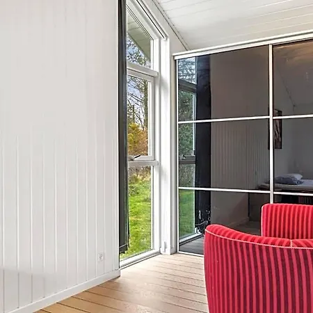 Front In With Sauna Ferienhaus