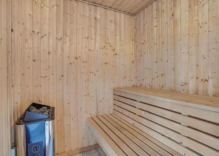 Cozy In With Sauna 耶鲁普